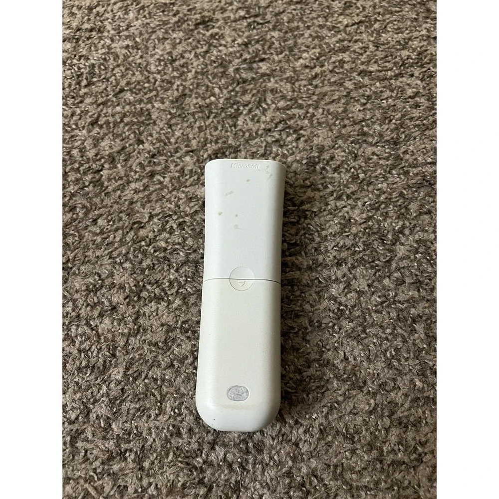 Microsoft Xbox 360 Universal Media‎ Remote - For Parts And Repair As Is